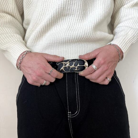 y2k 2000s chrome futuristic emblem black and silver grunge emo belt - Picture 7 of 7